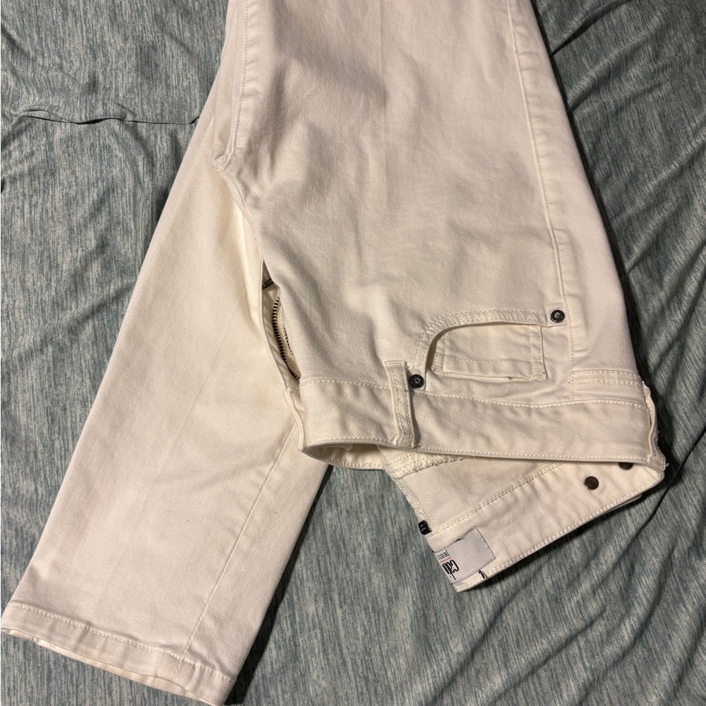 CAbi Slimmie Off-White Denim Jeans 6